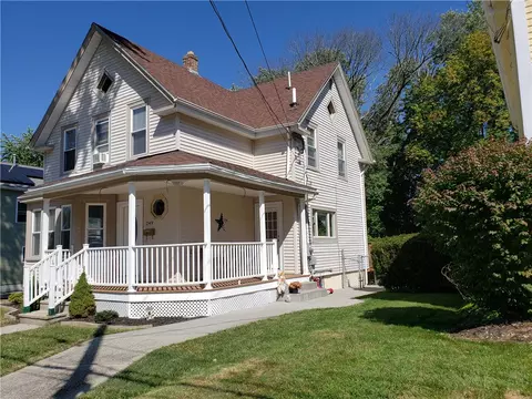 249 Summer St, Woonsocket, RI 02895 photo 13