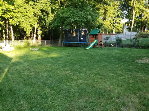 249 Summer St, Woonsocket, RI 02895 photo 16