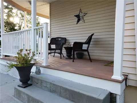 249 Summer St, Woonsocket, RI 02895 photo 2