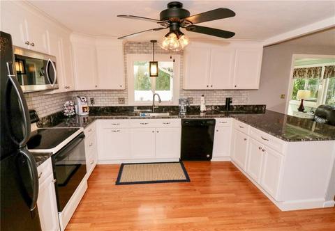 87 Nancy Ct, Woonsocket, RI 02895 photo 14