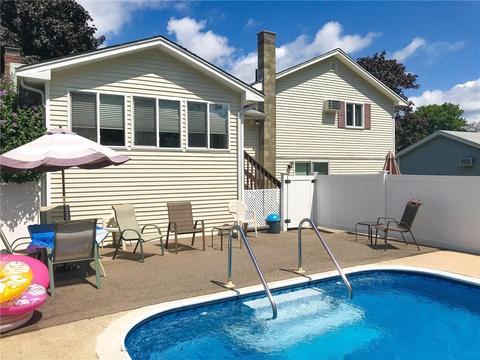 87 Nancy Ct, Woonsocket, RI 02895 photo 6