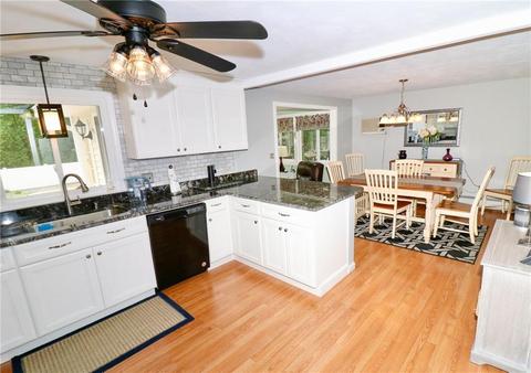87 Nancy Ct, Woonsocket, RI 02895 photo 13