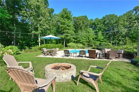 2 Aster Ln, Hope, RI 02831 photo 37
