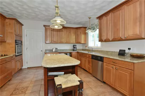 2 Aster Ln, Hope, RI 02831 photo 11