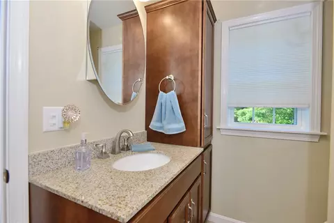 2 Aster Ln, Hope, RI 02831 photo 33