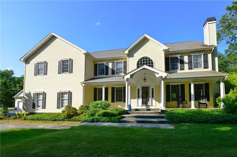 2 Aster Ln, Hope, RI 02831 photo 3