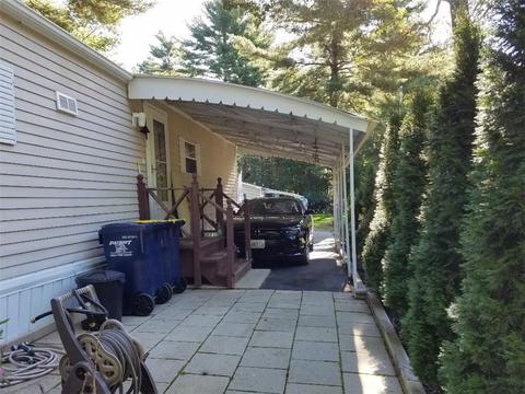 9 Nottingham Pl, Coventry, RI 02816 photo 2
