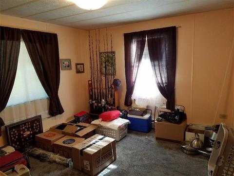 9 Nottingham Pl, Coventry, RI 02816 photo 5