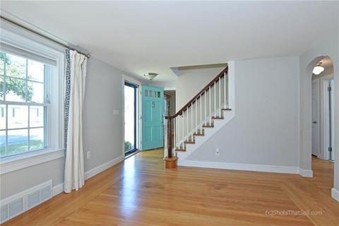 140 Stone Ave, Warwick, RI 02889 photo 9