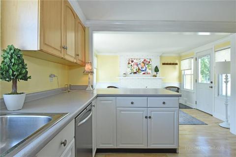 140 Stone Ave, Warwick, RI 02889 photo 7