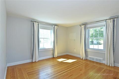 140 Stone Ave, Warwick, RI 02889 photo 10
