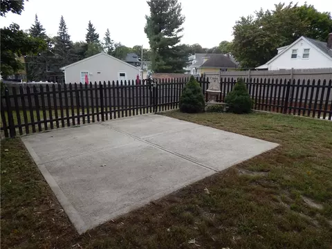 532 Winter St, Woonsocket, RI 02895 photo 6