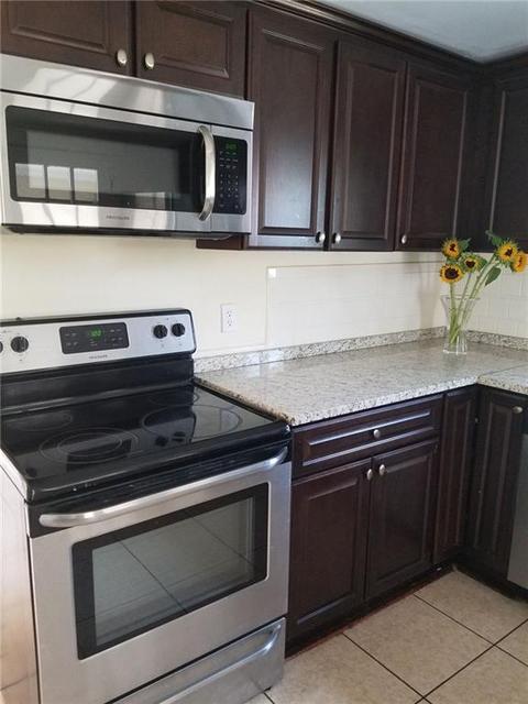 144 Harmony Ct, Warwick, RI 02889 photo 5