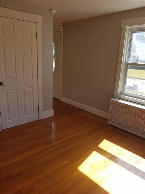 144 Harmony Ct, Warwick, RI 02889 photo 6