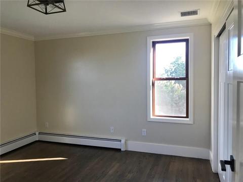 1064 Wapping Rd, Middletown, RI 02842 photo 16