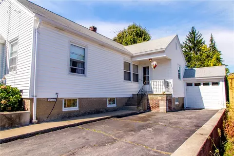 57 Kennedy St, Woonsocket, RI 02895 photo 3
