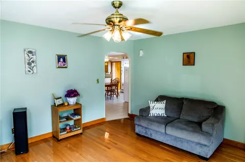 57 Kennedy St, Woonsocket, RI 02895 photo 8