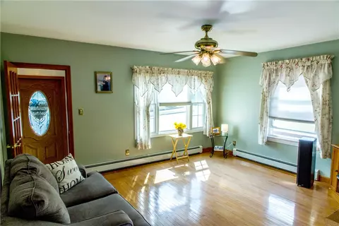 57 Kennedy St, Woonsocket, RI 02895 photo 7