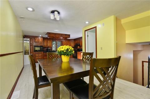 8 Tomahawk Ct, Warwick, RI 02886 photo 14