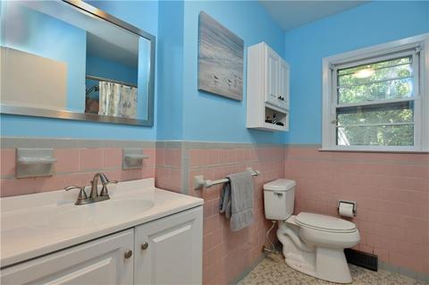 8 Tomahawk Ct, Warwick, RI 02886 photo 18