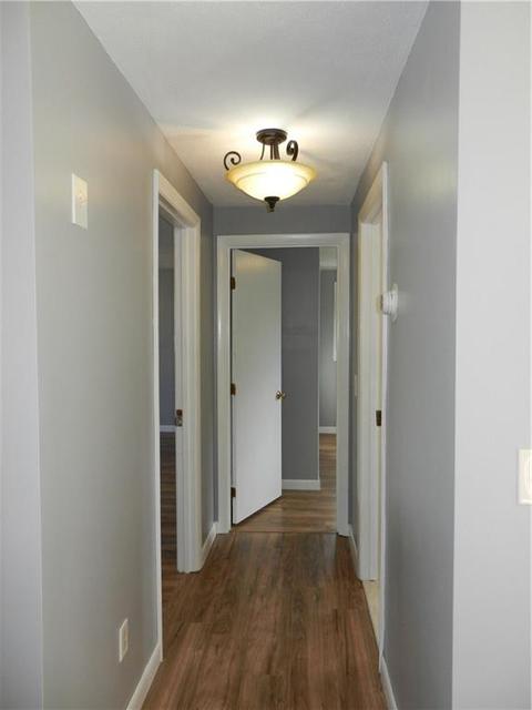 20 Pond St, West Warwick, RI 02893 photo 4