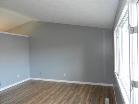 20 Pond St, West Warwick, RI 02893 photo 12
