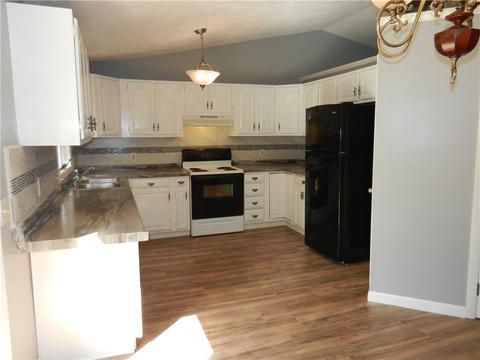 20 Pond St, West Warwick, RI 02893 photo 9
