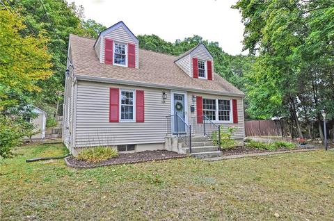 164 Pilgrim Ave, Coventry, RI 02816 photo 2