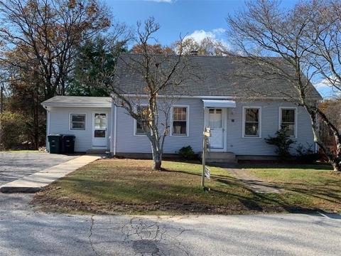 50 Benoit St, Coventry, RI 02816 photo 1
