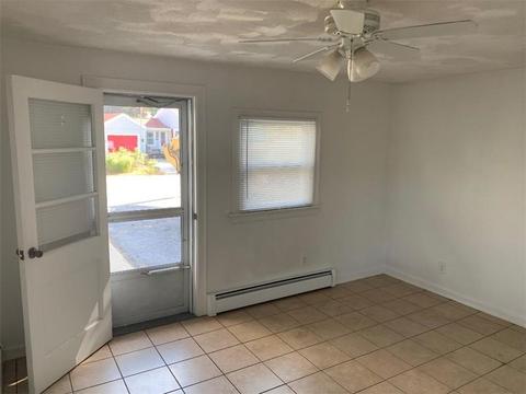 50 Benoit St, Coventry, RI 02816 photo 5