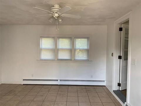 50 Benoit St, Coventry, RI 02816 photo 10