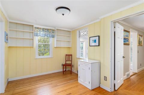 38 Lantern Ln, Warwick, RI 02886 photo 7