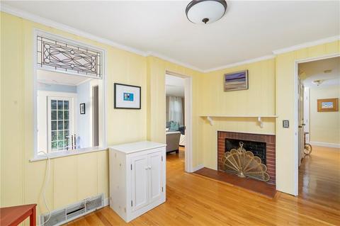 38 Lantern Ln, Warwick, RI 02886 photo 8