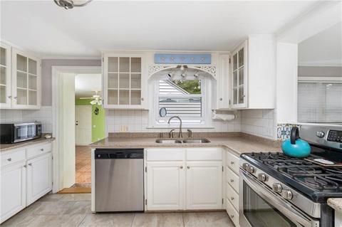 38 Lantern Ln, Warwick, RI 02886 photo 12