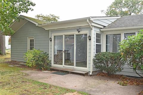 90 Lancaster Ave, Warwick, RI 02886 photo 28