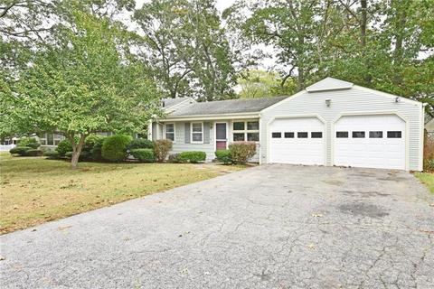 90 Lancaster Ave, Warwick, RI 02886 photo 2