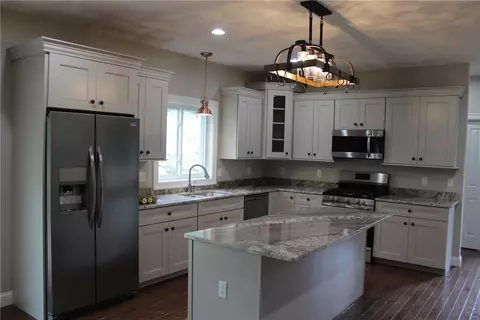 19 Paul Sprague Dr, Coventry, RI 02816 photo 5