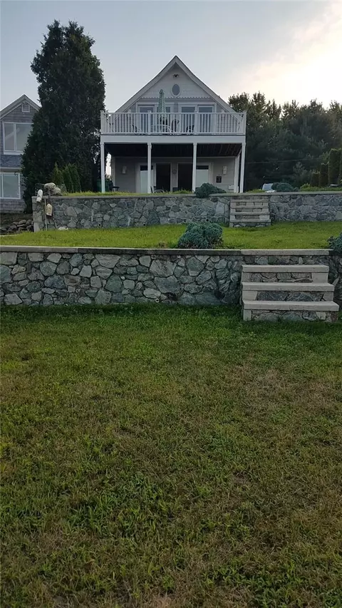 30 Bluff Ave, Warwick, RI 02889 photo 2