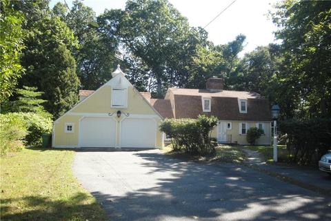 18 St George Ct, Warwick, RI 02888 photo 2