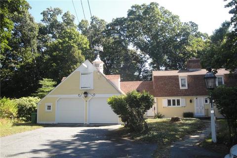 18 St George Ct, Warwick, RI 02888 photo 4