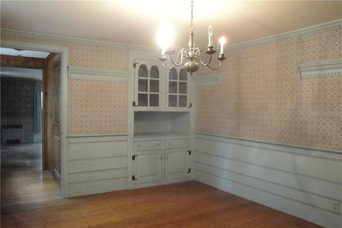 18 St George Ct, Warwick, RI 02888 photo 9