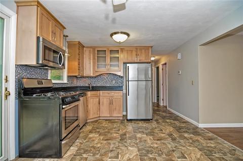 123 Custer St, Warwick, RI 02889 photo 9