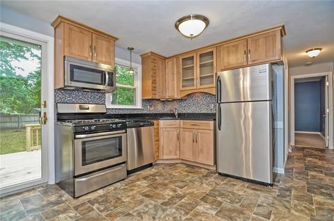 123 Custer St, Warwick, RI 02889 photo 11