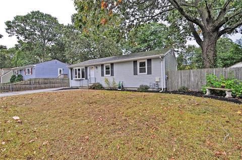 123 Custer St, Warwick, RI 02889 photo 2
