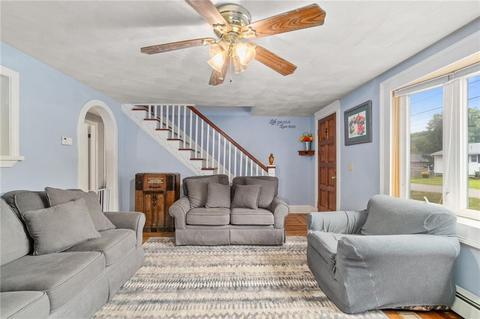 60 Benoit St, Coventry, RI 02816 photo 5