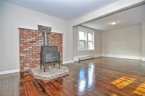 23 Delaware Ave, Warwick, RI 02888 photo 9