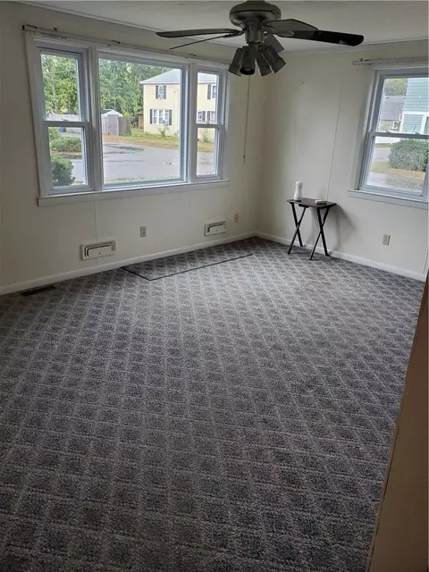 452 Chestnut St, Warwick, RI 02888 photo 14