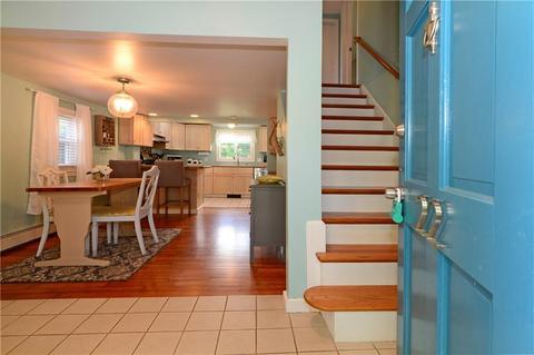 22 Third School St, Bristol, RI 02809 photo 9