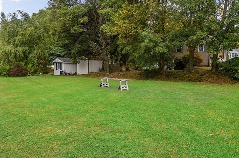 20 St Louis Ave, Woonsocket, RI 02895 photo 6