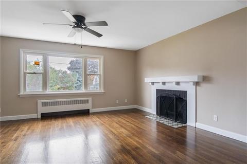 20 St Louis Ave, Woonsocket, RI 02895 photo 8